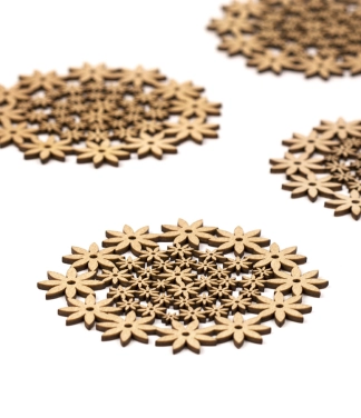 Gėlių raštų medinis padėkliukas O4