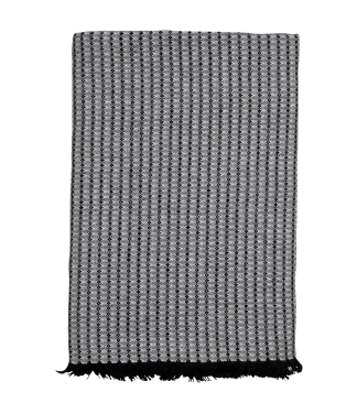 Lina pleds melnbalts ar bārkstīm