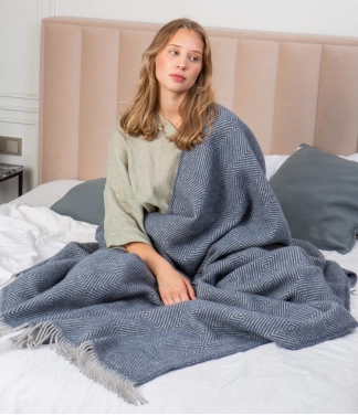 Vilnonis pledas su rombų raštu