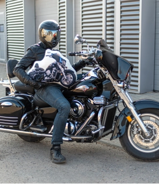 dovanos vyrams pagalvele su motociklu