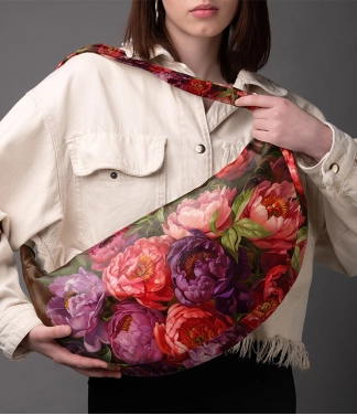 moteriška rankinė su bijūnais