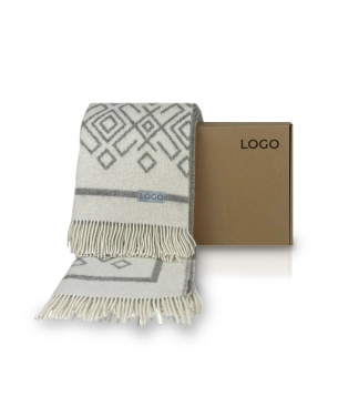 Vilnas pleds ar kastīti