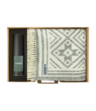 Biznesa dāvanas - pleds un mājas aromāts