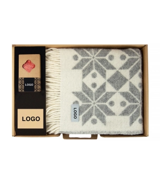 Pleds ar logotipu un personalizēta svece