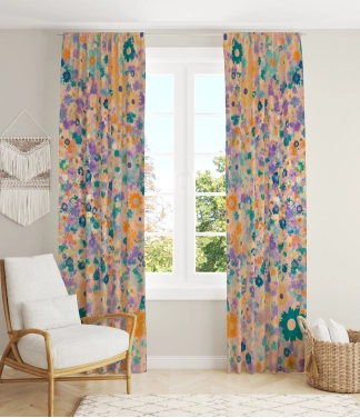 Modīgi dienas aizkari interjerā