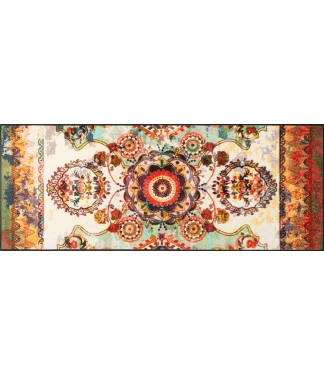 stilingas raštuotas kiliminis takas