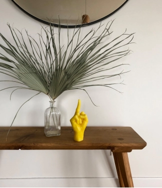 Ar rokām darināta svece F*ck You Yellow