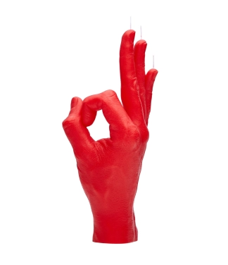 Ar rokām darināta svece OK Ed