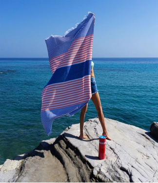 stilingas paplūdimio rankšluostis mėlyna raudona spalvos