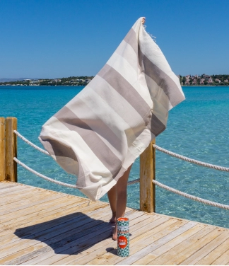 paplūdimio rankšluostis pastelinės spalvos kaip dovana