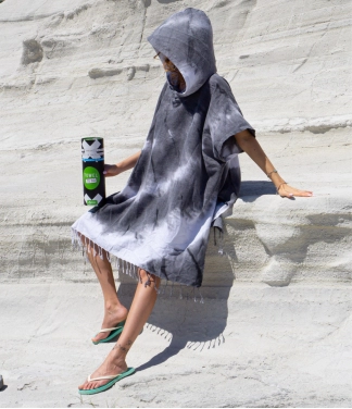 moteriškas pončas vasariškas juoda balta spalvos