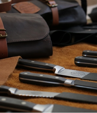 peiliu deklas odiniai kaip dovana