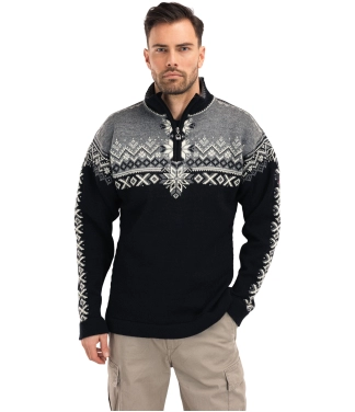 juodas raštuotas vyriškas megztinis