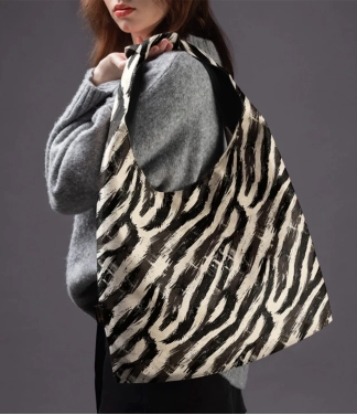 rankine moterims zebro rastas