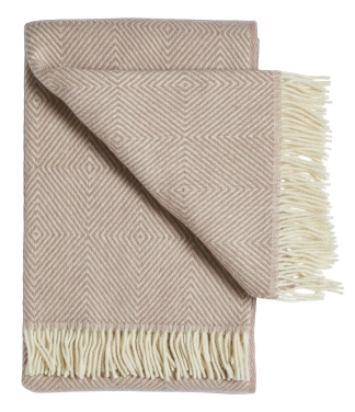 vilnonis pledas su rombais rausvas