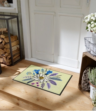 plaunamas duru kilimelis su gelemis