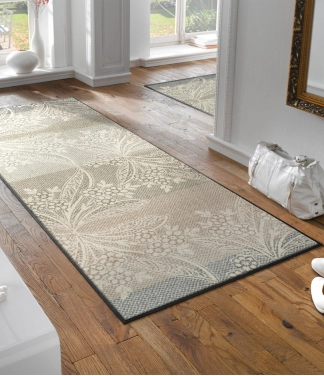 kiliminis takas namams sviesios spalvos
