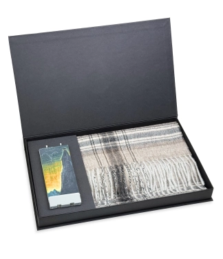 zodiakas avinas dovanos vyrams šalikas ir žvakė