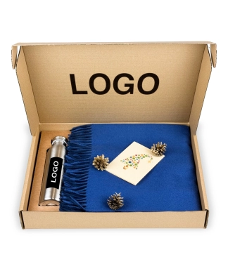 Prabangios verslo dovanos – Merino pledas ir gertuvė