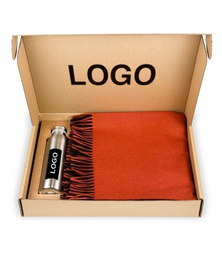 verslo dovanos su logo merino pledas ir gertuve