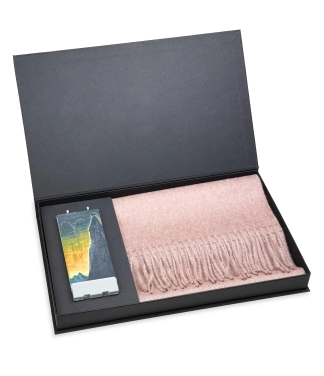 rausvas salikas moterims ir zvake zodiakas avinas