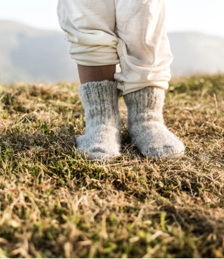 tradicines vilnones kojines vaikams pilkos