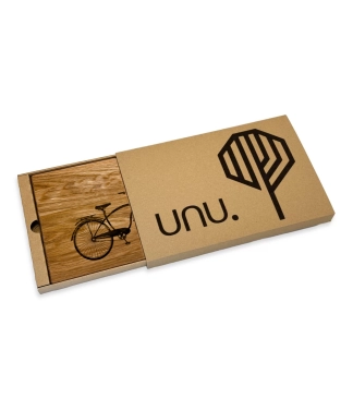 Dāvana sālsmaizei koka griešanas dēlis