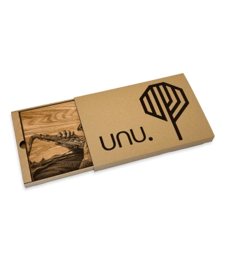 Koka griešanas dēlis un dāvanu kastīte