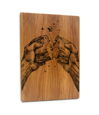 Iegravēts griešanas dēlis Maize