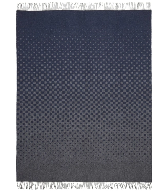 Stilīgs vilnas pleds ar krāsu pāreju