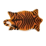 kilimas namams safari stilius