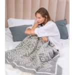 Vilnas pleds kā dāvana sievietei 2