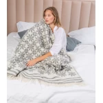 Vilnas pleds kā dāvana sievietei 1