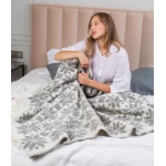 Vilnu pledi kā dāvana sievietei 3