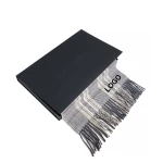 Vīriešu rakstains šalle uzņēmējdarbības dāvanās