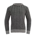 Tamsus raštuotas megztinis vyrams