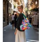 Dāvanas idejas sievietēm – krāsainas somas