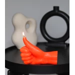 Ar rokām darināta svece Thumbs Up Neona Orange 1