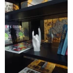 Ar rokām darināta svece You Rock White 1