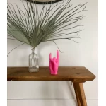 Ar rokām darināta svece You Rock Pink 1