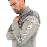 pilkas megztinis vyriškas vilnonis 2