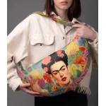 talpi stilinga moteriška rankinė su gėlėmis 3