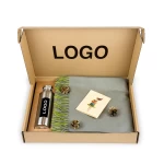 Personalizuotos dovanos įmonėms: Merino pledas ir gertuvė su logotipu 1