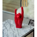 Sarkana You Rock svece interjerā 1