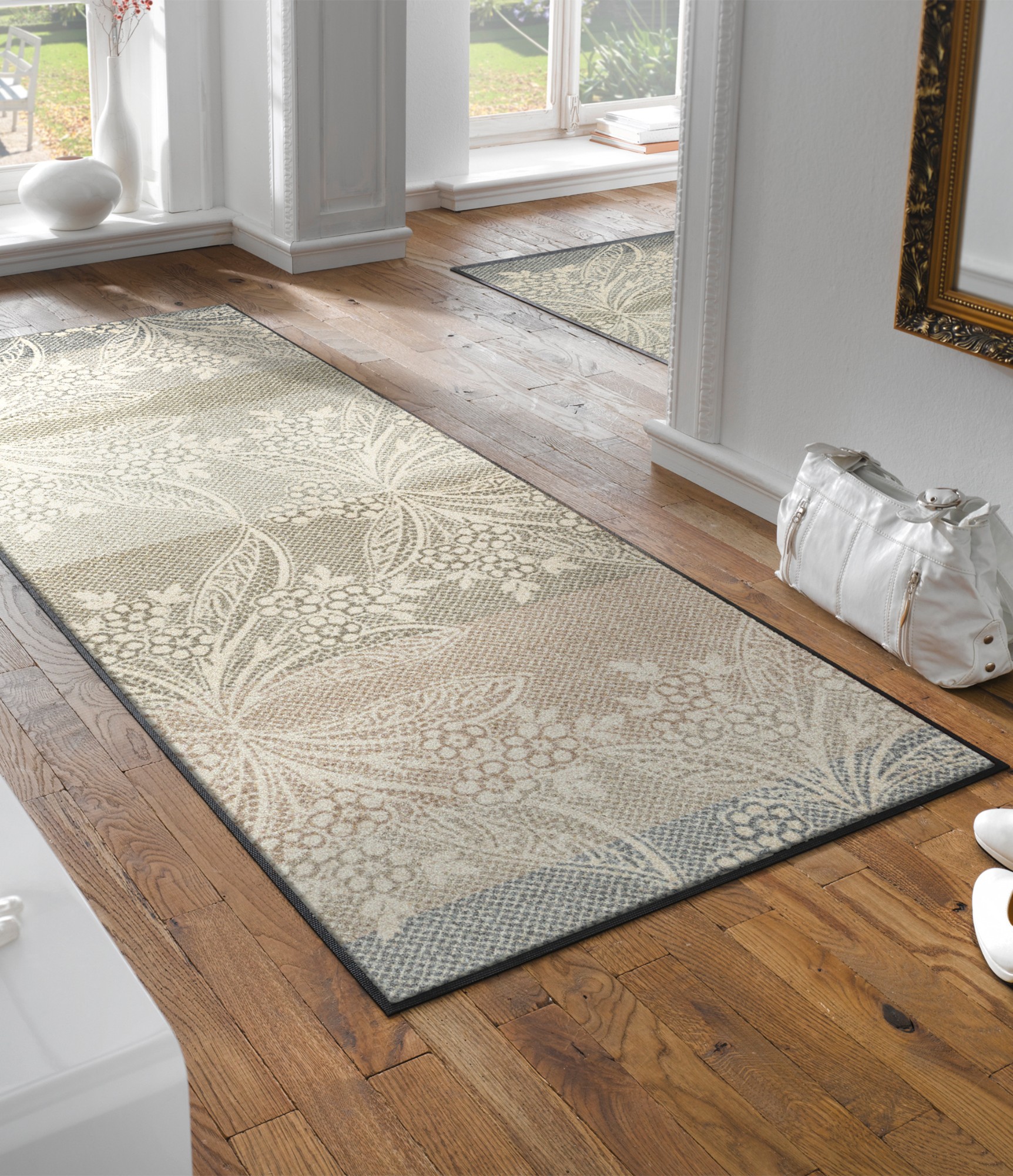 kiliminis takas namams sviesios spalvos